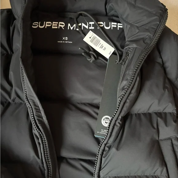 Aritzia Super Mini Puff Jacket - Picture 3 of 7